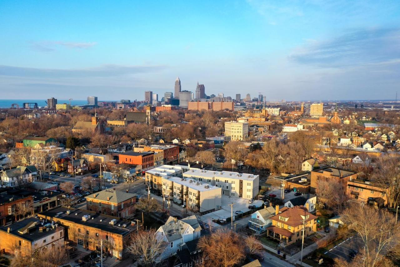 Luxury Condo 10 Minutes From First Energy Stadium B4 Cleveland Exterior photo